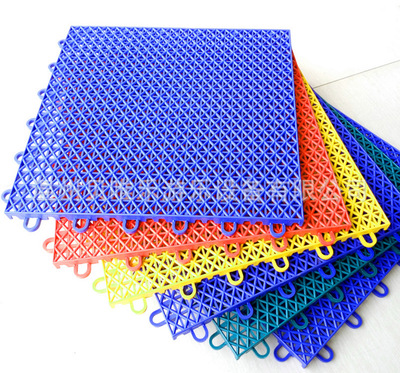 幼兒園懸浮地墊與塑膠地板 安全實(shí)用的操場(chǎng)與室內(nèi)防滑解決方案